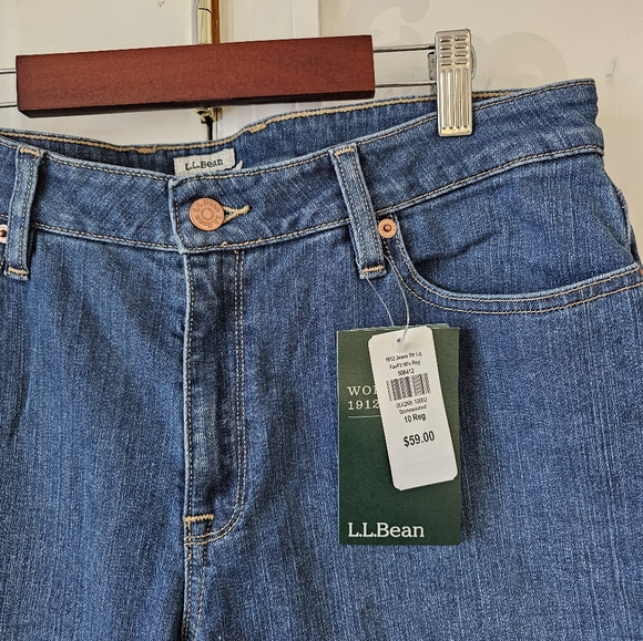 L.L Bean regular fit jeans, size 10 - Picture 3 of 4